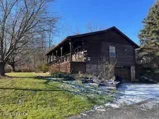 695 Saddlemire Hill Rd, Sloansville, NY 12160