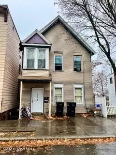 415 9th St, Troy, NY 12180