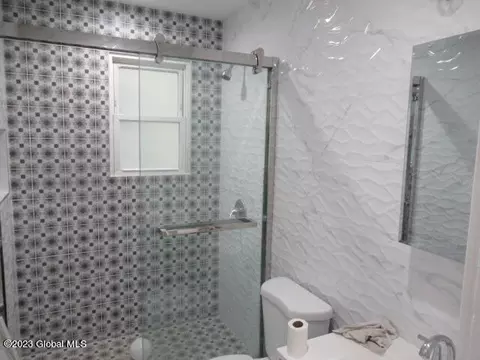 442 Cedar St, Schenectady, NY 12306 photo 21
