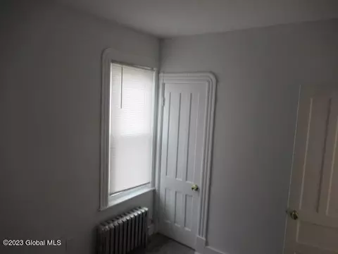 442 Cedar St, Schenectady, NY 12306 photo 5