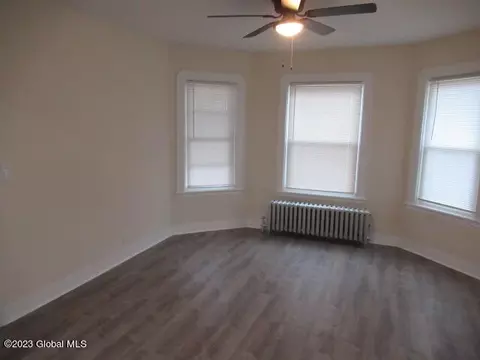 442 Cedar St, Schenectady, NY 12306 photo 17