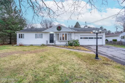 191 Picard Rd, Voorheesville, NY 12186