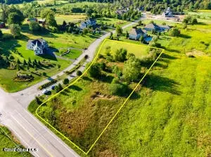 14 Grand View Dr, Queensbury, NY 12804