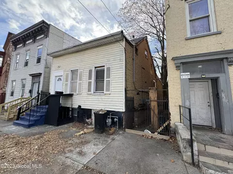 572 Clinton Ave, Albany, NY 12206