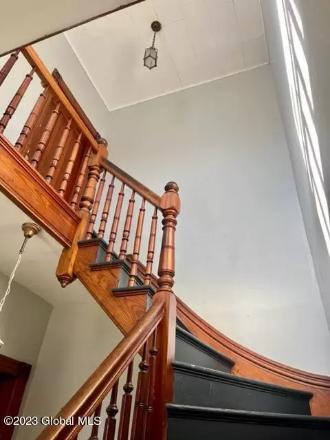 865 3rd Ave, Troy, NY 12182 photo 7