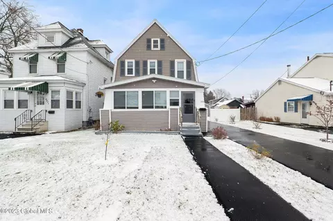 2616 Van Dyke Ave, Rotterdam, NY 12306