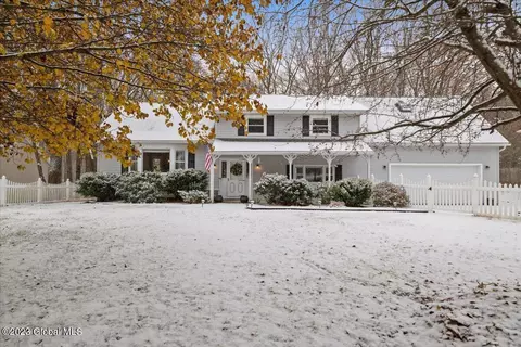 16 Denkers Dr, Ballston Lake, NY 12019