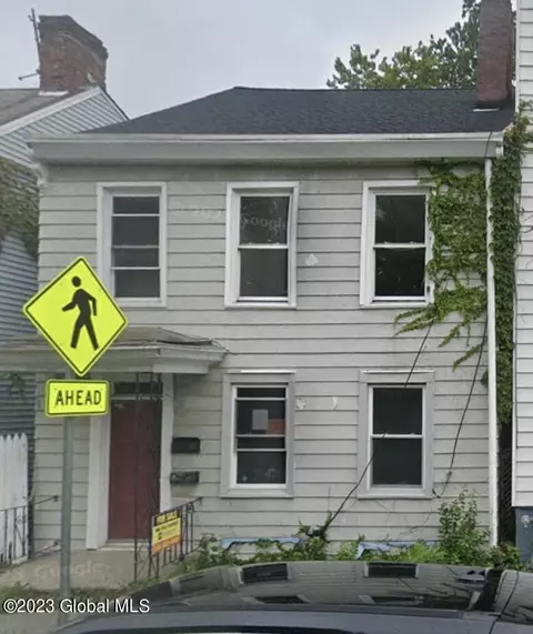 677 2nd Ave, Troy, NY 12182