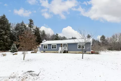 298 Hall Hill Rd, Lake Luzerne, NY 12846