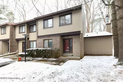 120 Knollwood Ter, Albany, NY 12203