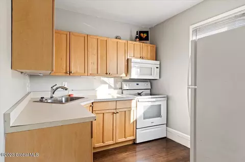 141 Elmer Ave, Schenectady, NY 12308 photo 21