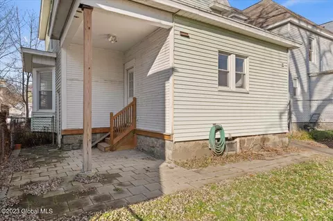 141 Elmer Ave, Schenectady, NY 12308 photo 23