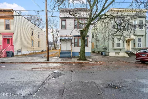54 West St, Albany, NY 12206