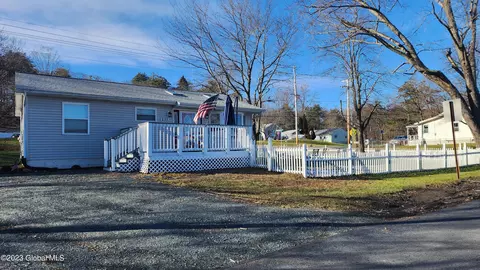 233 County Route 7, Nassau, NY 12123