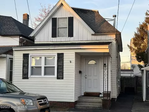 117 Breslin Ave, Cohoes, NY 12047