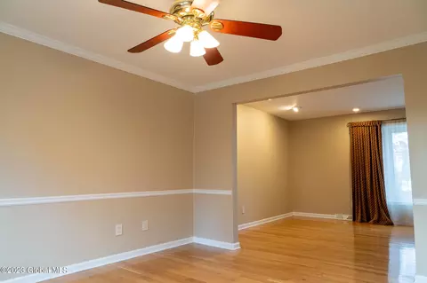 31 Daniel St, Slingerlands, NY 12159 photo 8