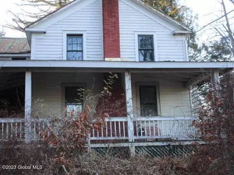196 Palmer Ave, Corinth, NY 12822 photo 13