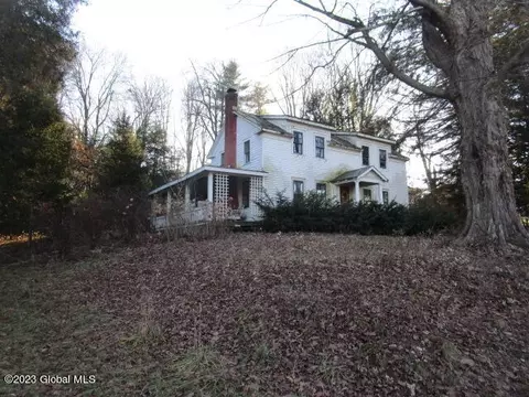 196 Palmer Ave, Corinth, NY 12822 photo 8