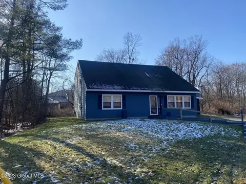 20 Elm Court Ct, Wynantskill, NY 12198