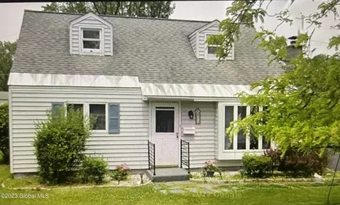 11 David Rd, Latham, NY 12110