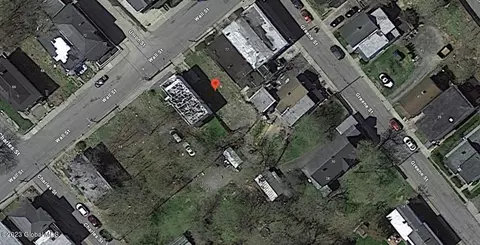 75 Wall St, Amsterdam, NY 12010