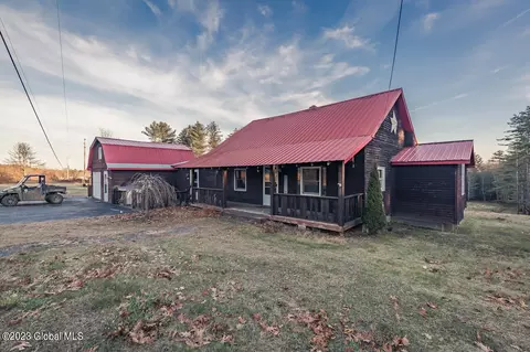 234 Griffis Rd, Gloversville, NY 12078