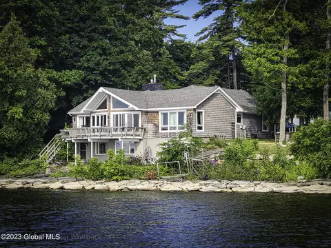 3 Witherill Dr, Plattsburgh, NY 12901