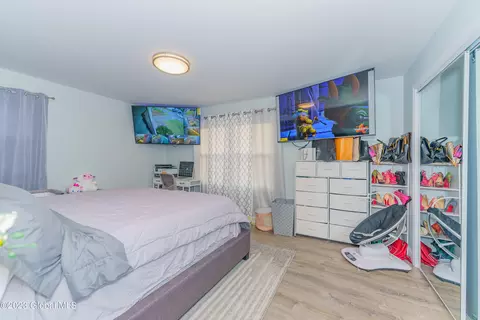 69 Starr Ave, Schenectady, NY 12304 photo 9