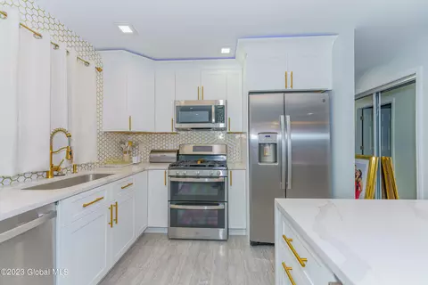 69 Starr Ave, Schenectady, NY 12304 photo 16