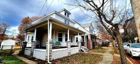 15 Woodrow Ct, Troy, NY 12180