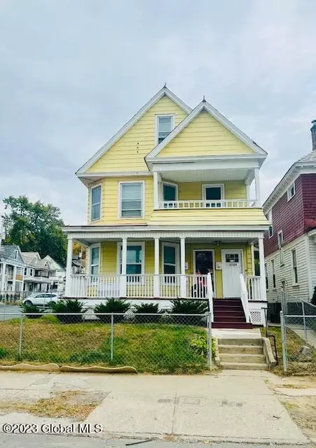 1737 Becker St, Schenectady, NY 12304