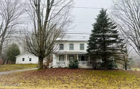 2415 S Moriah Rd, Moriah, NY 12960
