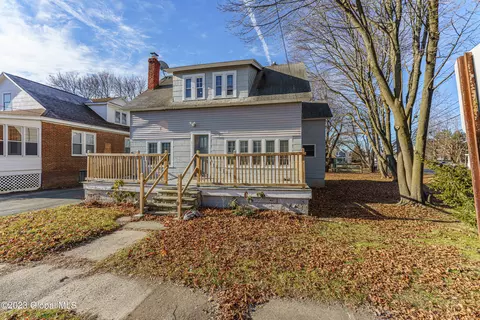 1 Horton Ave, Troy, NY 12180