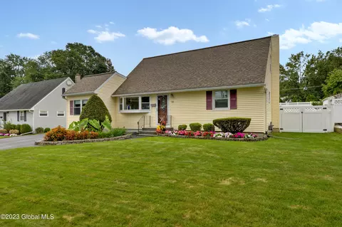52 Southgate Rd, Albany, NY 12211