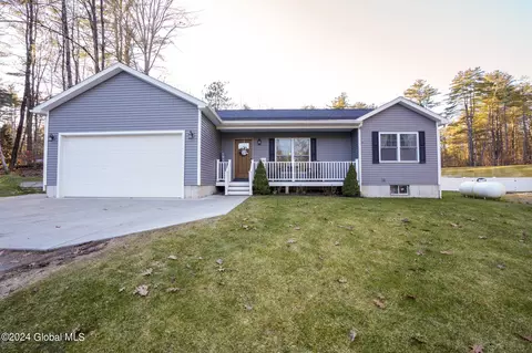 74 Stark Rd, Corinth, NY 12822