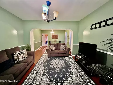 106-108 Mcclellan St, Schenectady, NY 12304 photo 10