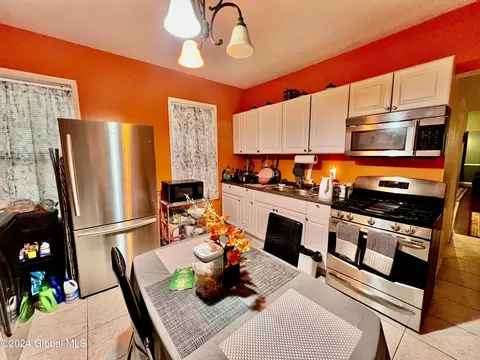 106-108 Mcclellan St, Schenectady, NY 12304 photo 12