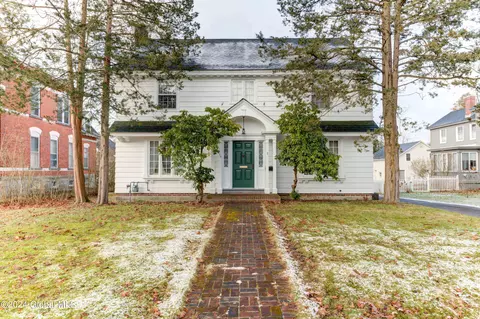 213 S William St, Johnstown, NY 12095