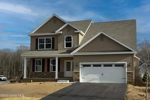 13 Basswood Ct, Ballston Lake, NY 12019