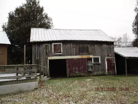 174 South St, Champlain, NY 12919 photo 17