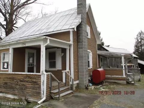 174 South St, Champlain, NY 12919 photo 11