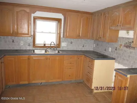 174 South St, Champlain, NY 12919 photo 32