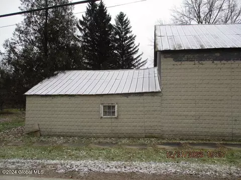 174 South St, Champlain, NY 12919 photo 7