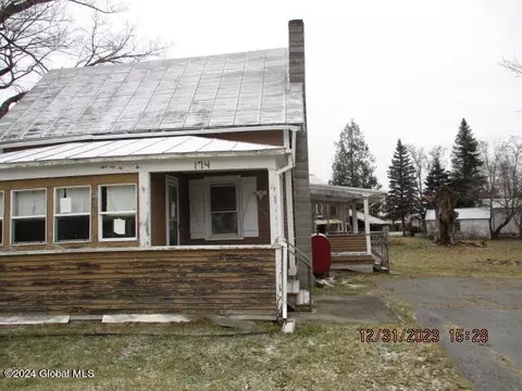 174 South St, Champlain, NY 12919 photo 10