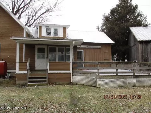 174 South St, Champlain, NY 12919 photo 16