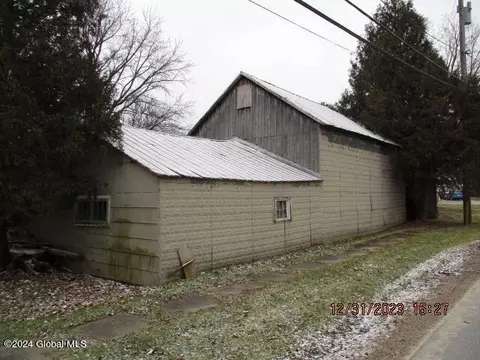 174 South St, Champlain, NY 12919 photo 8