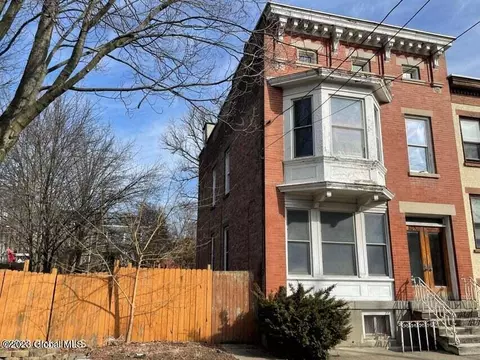 125 4th Ave, Albany, NY 12202