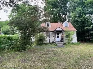 114 Vly Rd, Albany, NY 12205
