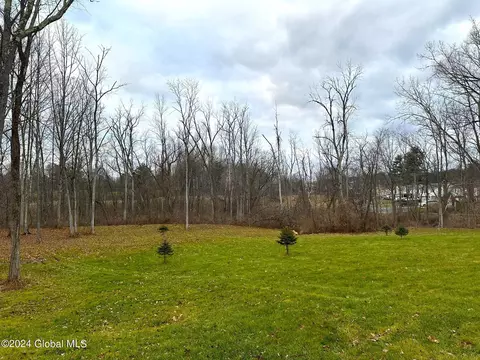 352 Consaul Rd, Schenectady, NY 12304 photo 8