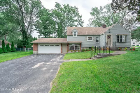 263 Lishakill Rd, Schenectady, NY 12309